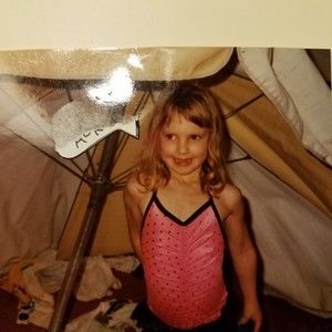 Meet your Posher, Lauren